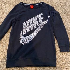 Black Nike pullover